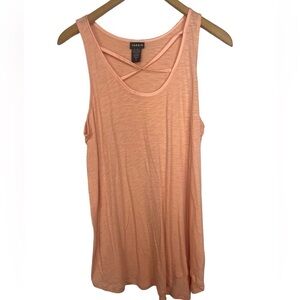 Torrid peach colored sleeveless top. Heathered color and light weight.